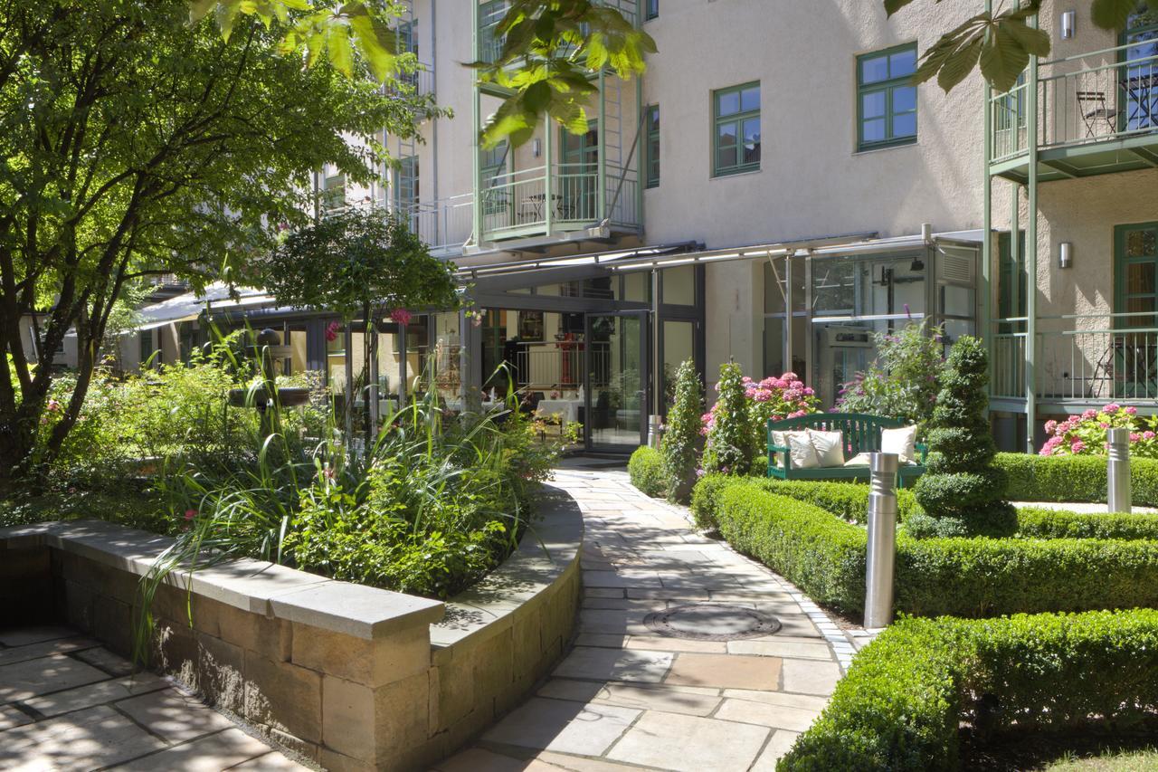 Hotel Maximilian &
